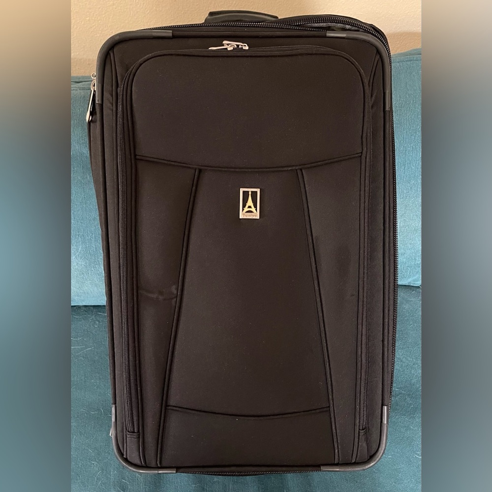 Travelpro Crew 6 Carry-on Rollaboard Black Suitcase Luggage